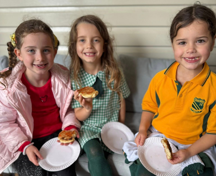 Making and enjoying Johny cakes on NAIDOC day -a Garden Suburb PS tradition